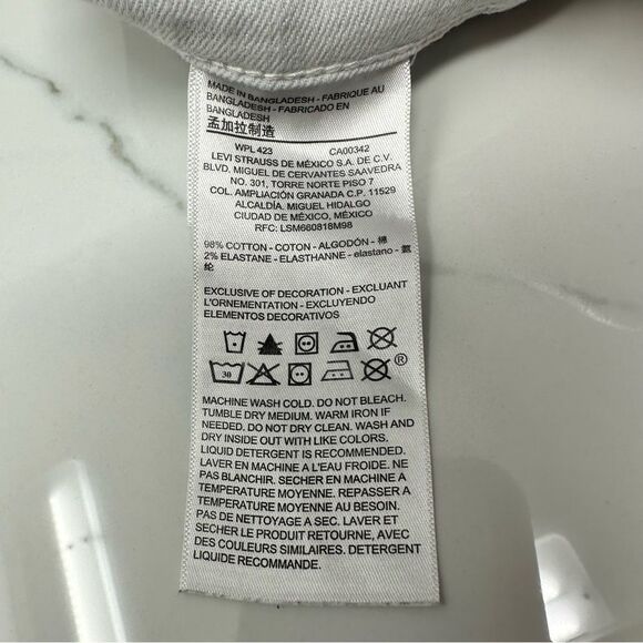 Denizen Distressed High Rise Jean Shorts- Size 26 - Picture 7 of 10